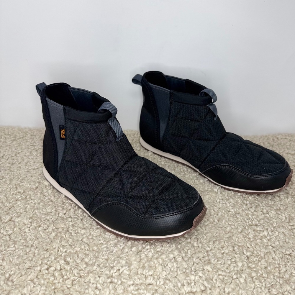 Teva ReEmber Mid Black Quilted Puffer Slip On Boots EU 40 Men 7 Gorgeous Camping
